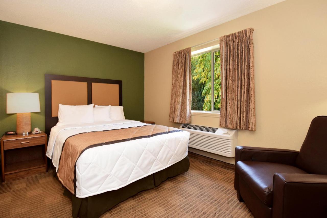 Suburban Studios Houston North I-45 מראה חיצוני תמונה