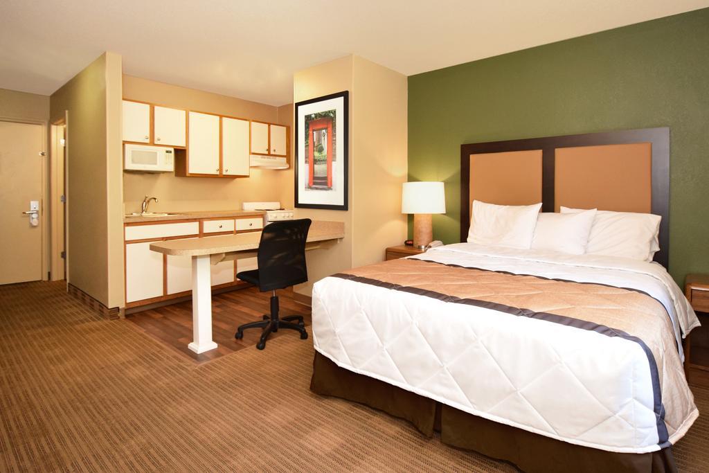 Suburban Studios Houston North I-45 מראה חיצוני תמונה