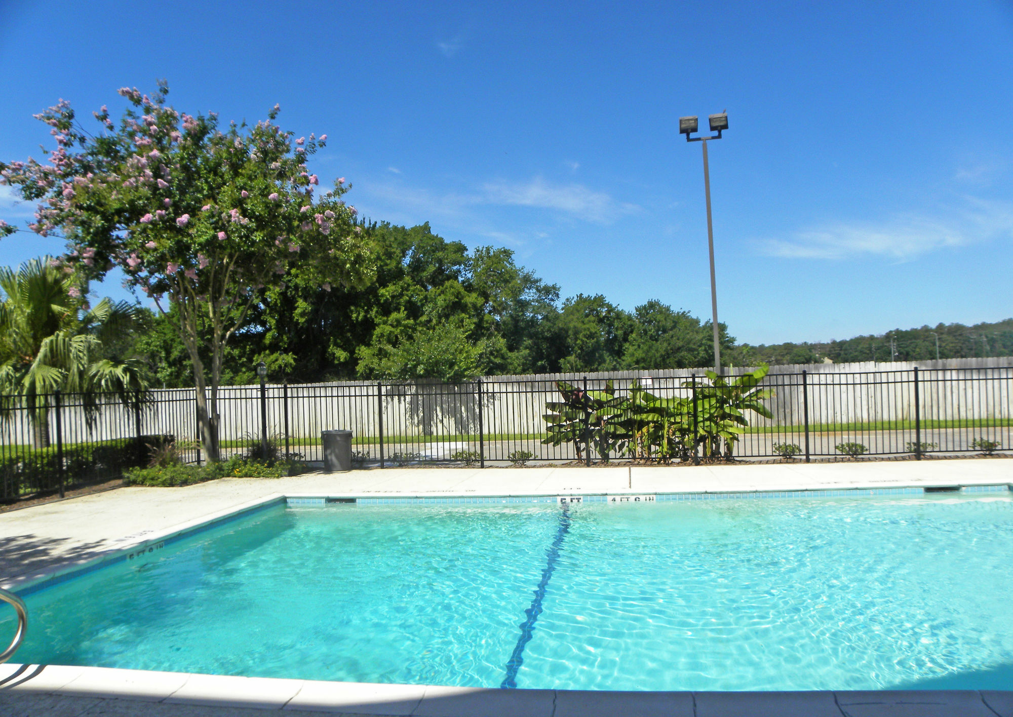 Suburban Studios Houston North I-45 מראה חיצוני תמונה